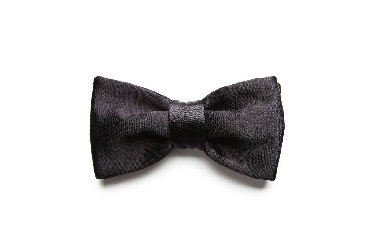 BEAU SATIN BLACK BOW TIE