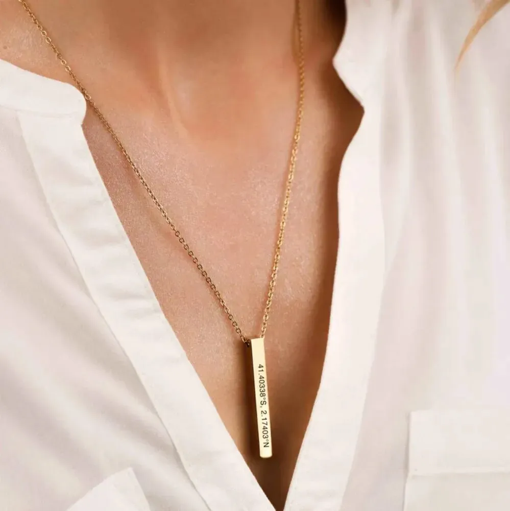 Céline Personalized Vertical Bar Necklace