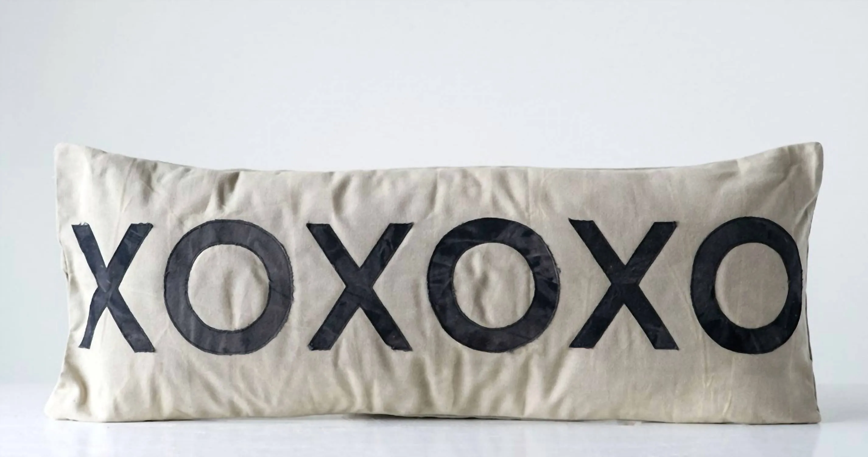 "Xoxoxo" Cotton Canvas Pillow in Ivory